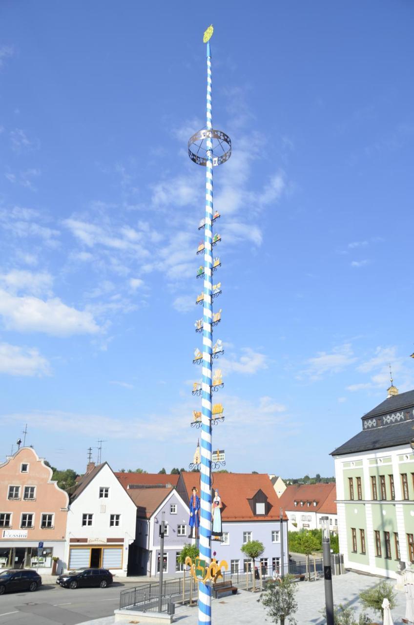 Gasthof Zur Post Wolnzach Eksteriør bilde