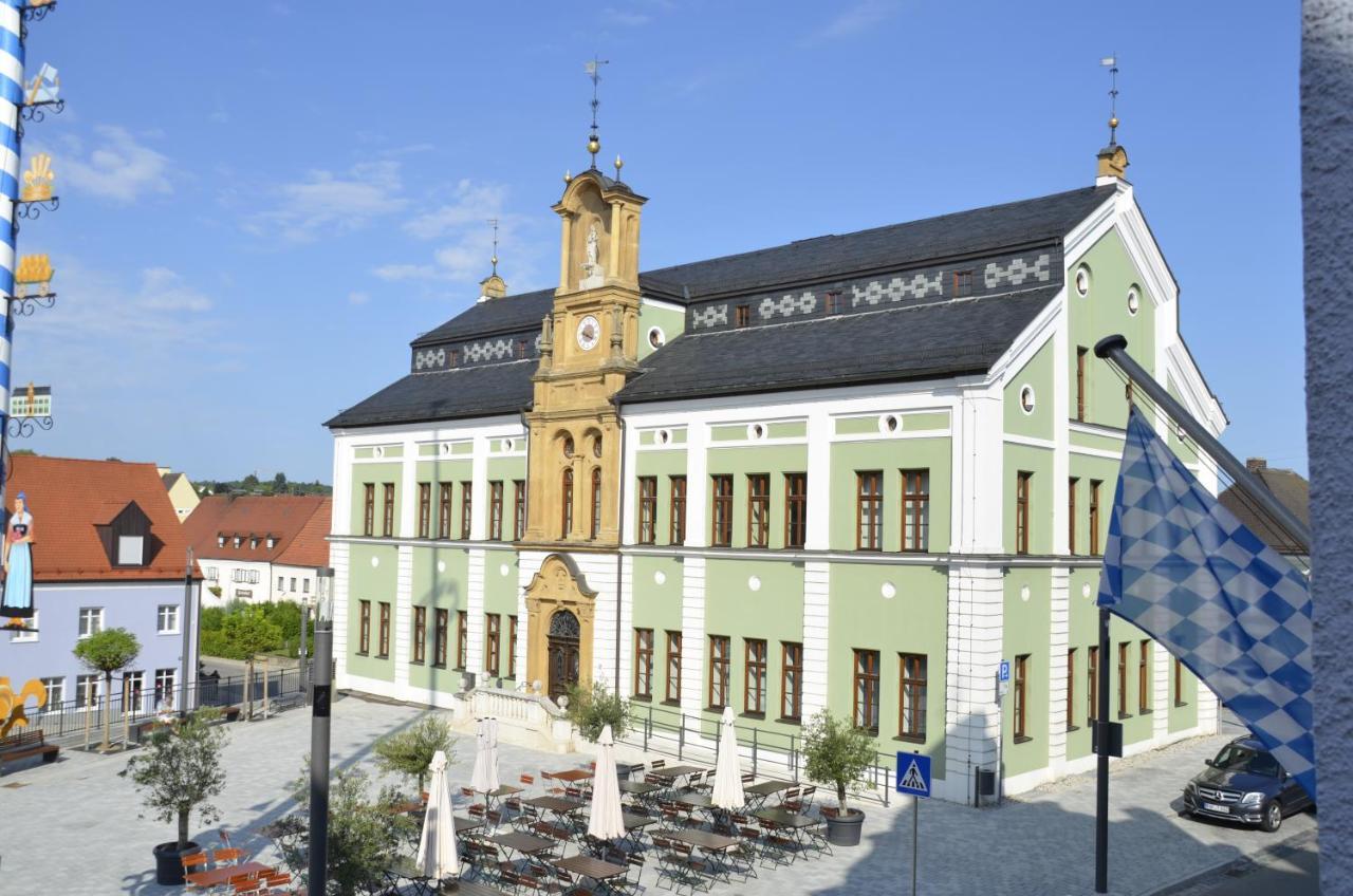 Gasthof Zur Post Wolnzach Eksteriør bilde